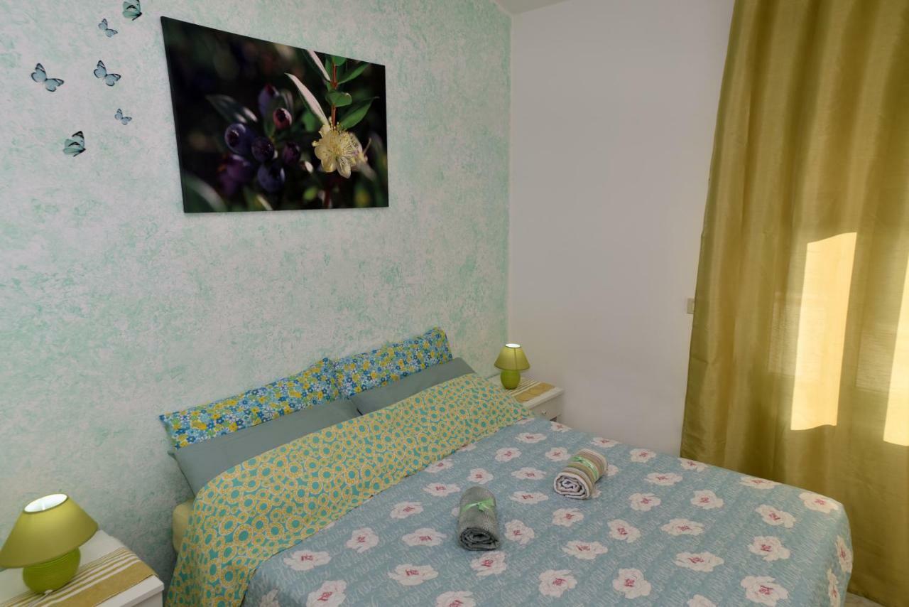 B&B Sa Pintadera Muravera Luaran gambar